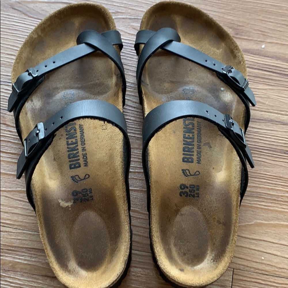 Woman’s Sandler’s